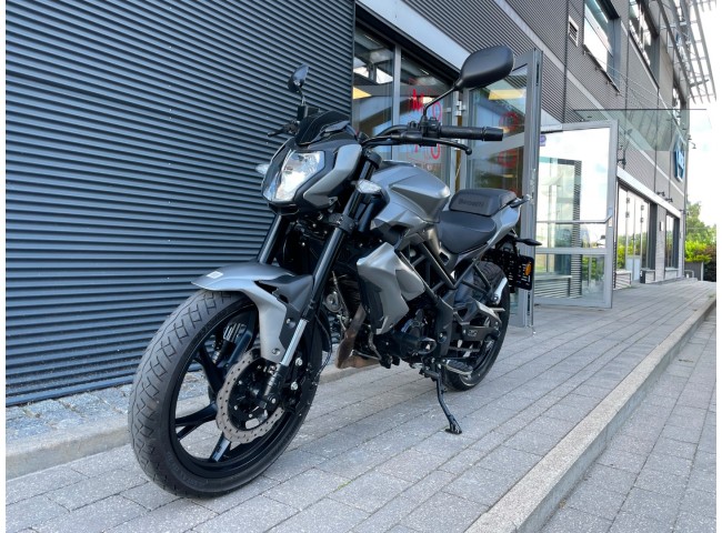 Benelli Bn125