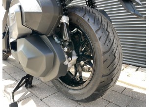 BMW C400X