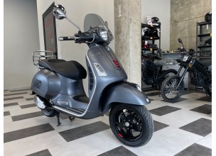 Piaggio Vespa 300 Gts