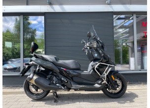 BMW C400X