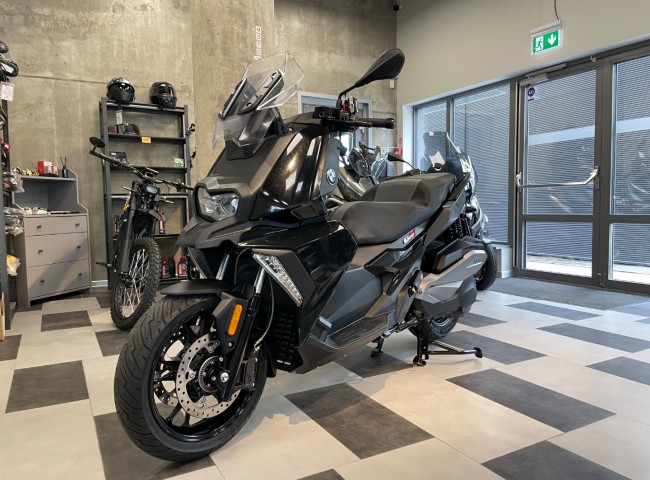 BMW C400X