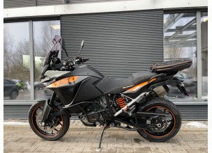 KTM Adventure 1050