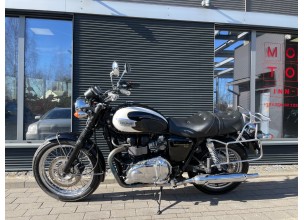 Triumph Boneville T100