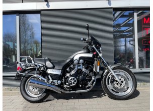 Yamaha Vmax 1200