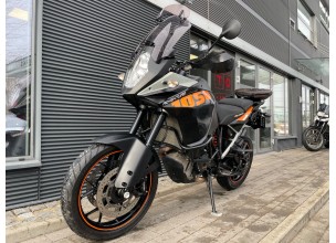 KTM Adventure 1050
