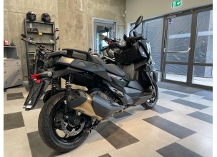 BMW C400X