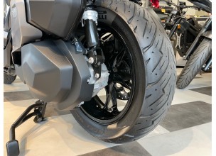 BMW C400X