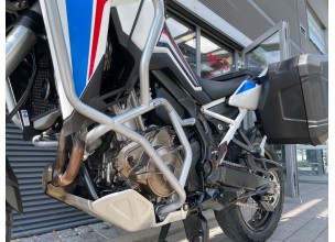 ﻿Honda AfricaTwin 1100 DCT