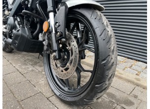 Yamaha XSR125 Abs