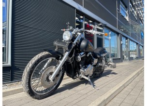 Honda BlackWidow VT750c
