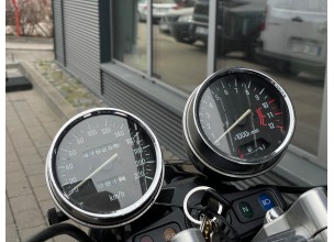 ﻿Kawasaki ZR550