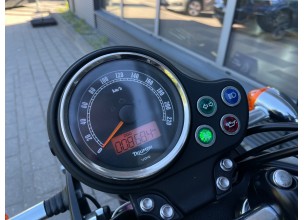 Triumph Boneville T100