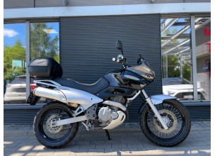 Suzuki Xf650 Freewind
