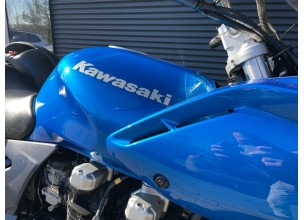 Kawasaki ZR7S