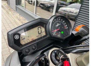 Yamaha XJ6 ABS