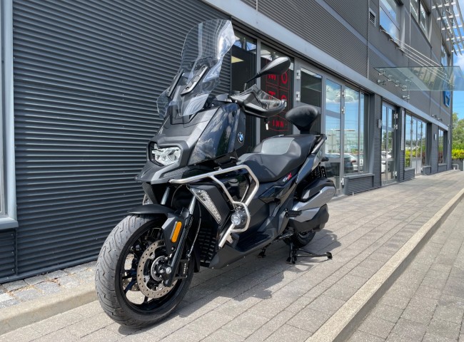 BMW C400X