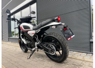 Yamaha XSR125 Abs