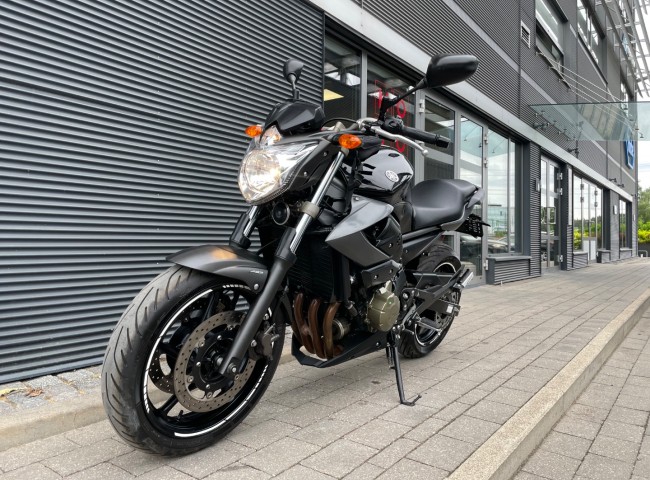 Yamaha XJ6 ABS