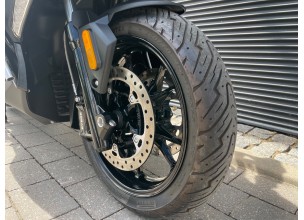 BMW C400X